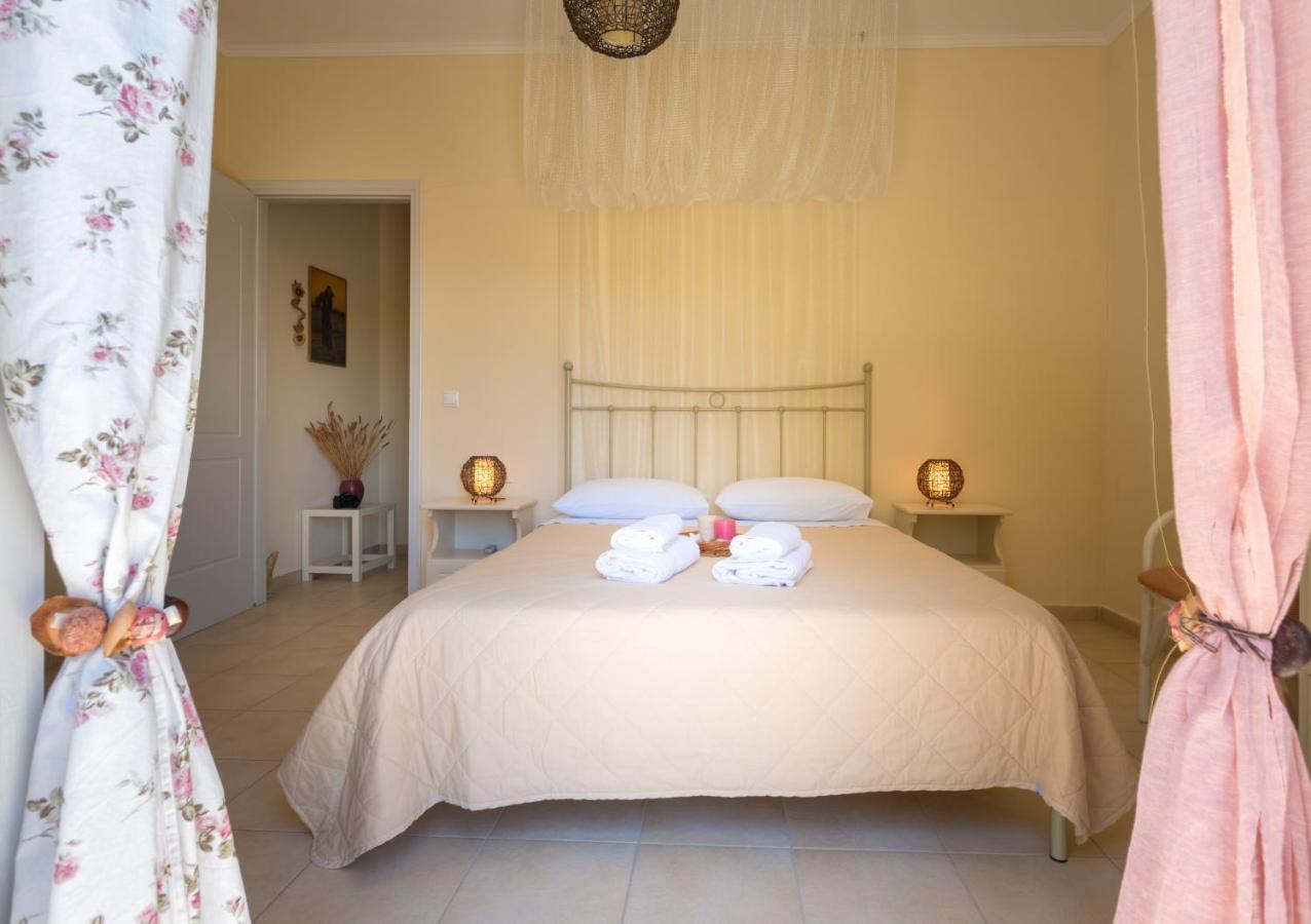Ferienwohnung Avelia Pink Asprogerakata Exterior foto